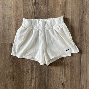NikeCourt Dri-FIT Victory White Tennis Shorts Women’s (S)